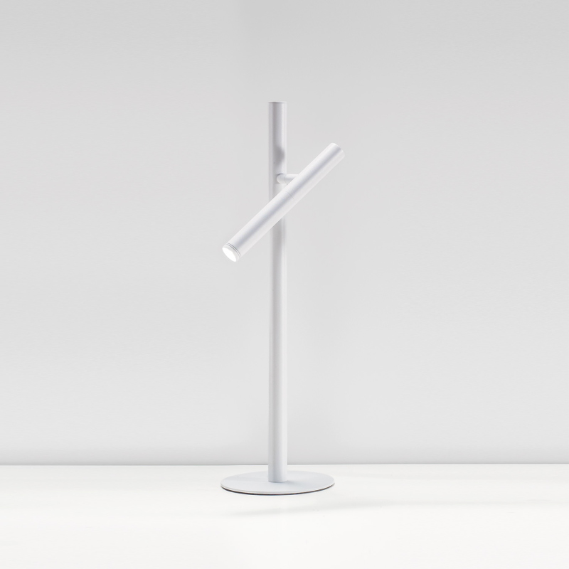 Lamp. da tavolo bianco opaco 5,4W LED.